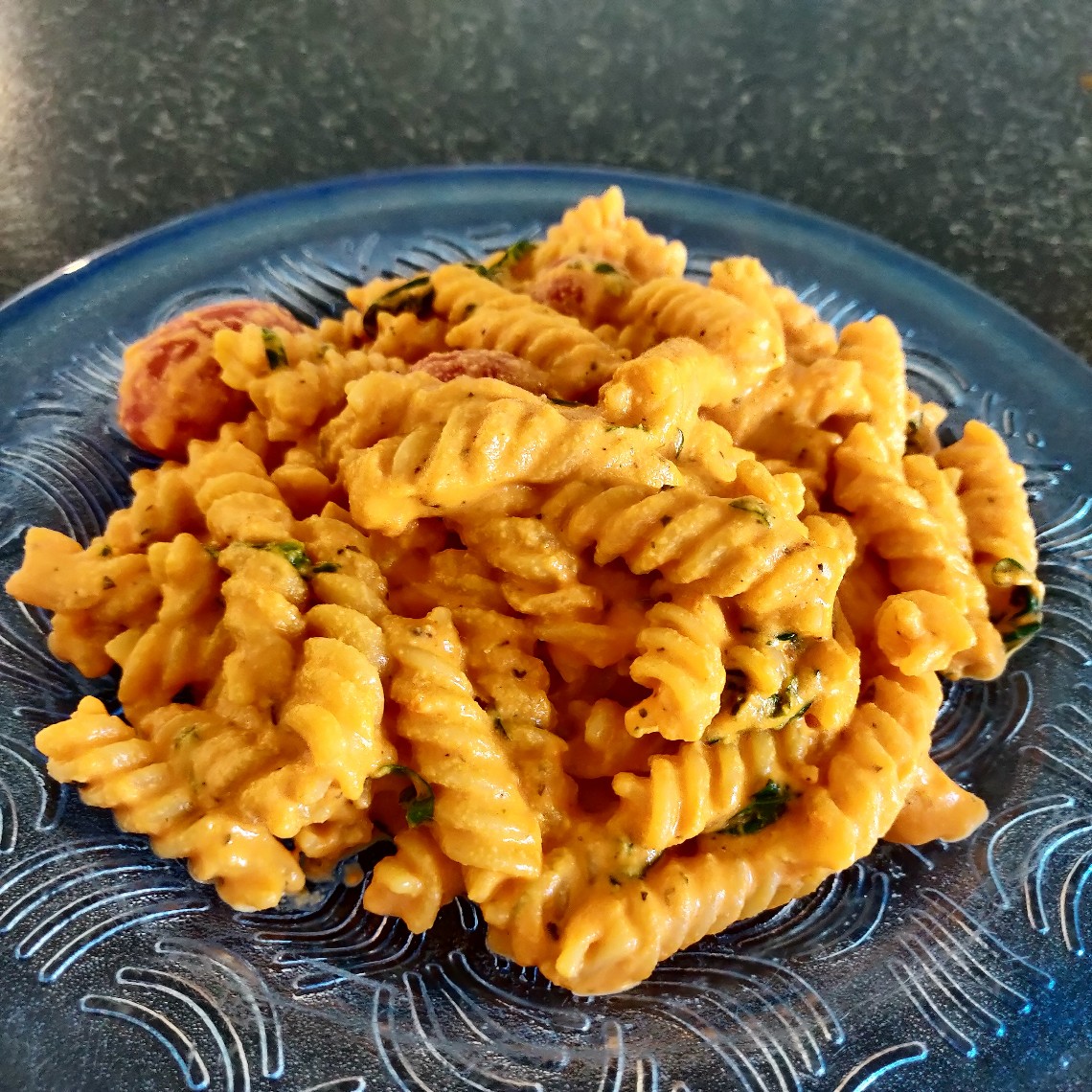Vegant - Creamy tomato pasta