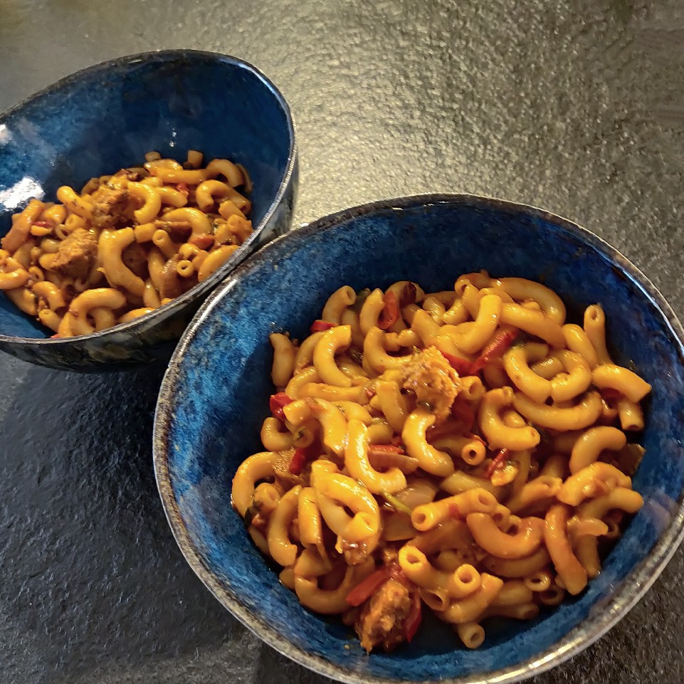 Vegant - One-pot cajun seitan pasta casserole